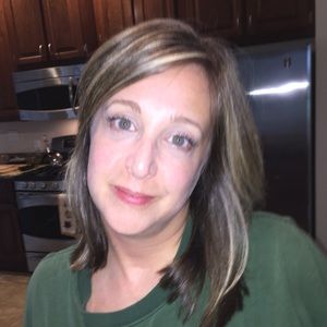 Meet your Posher, Claire